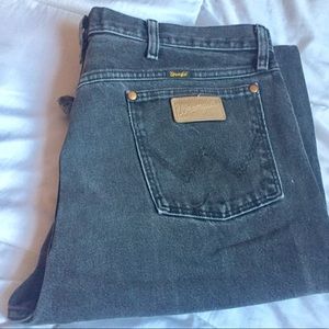 WRANGLER VINTAGE BLACK JEANS 38 x 34"
